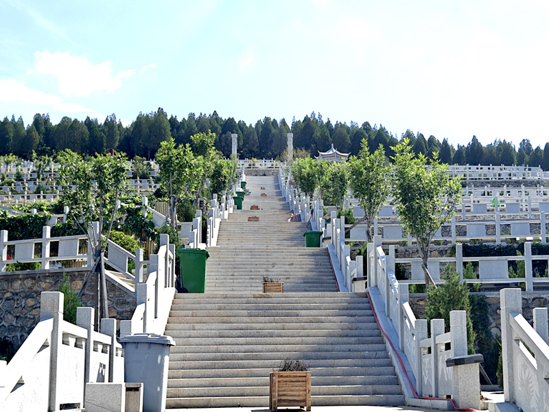 官山陵园