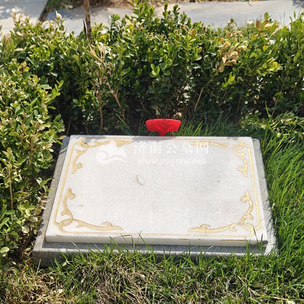 多子山公墓花坛葬